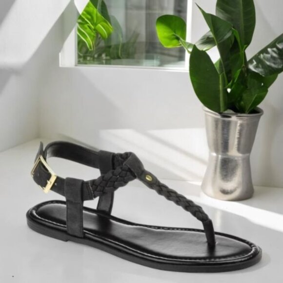 Journee Collection Shoes - Journee Collection Women's Black Genevive Ankle Strap Flat Sandals Size 10M NIB